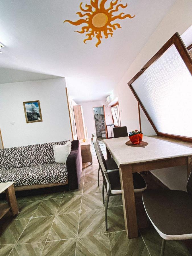 Apartment Near The Old Town Of Kotor Exterior foto